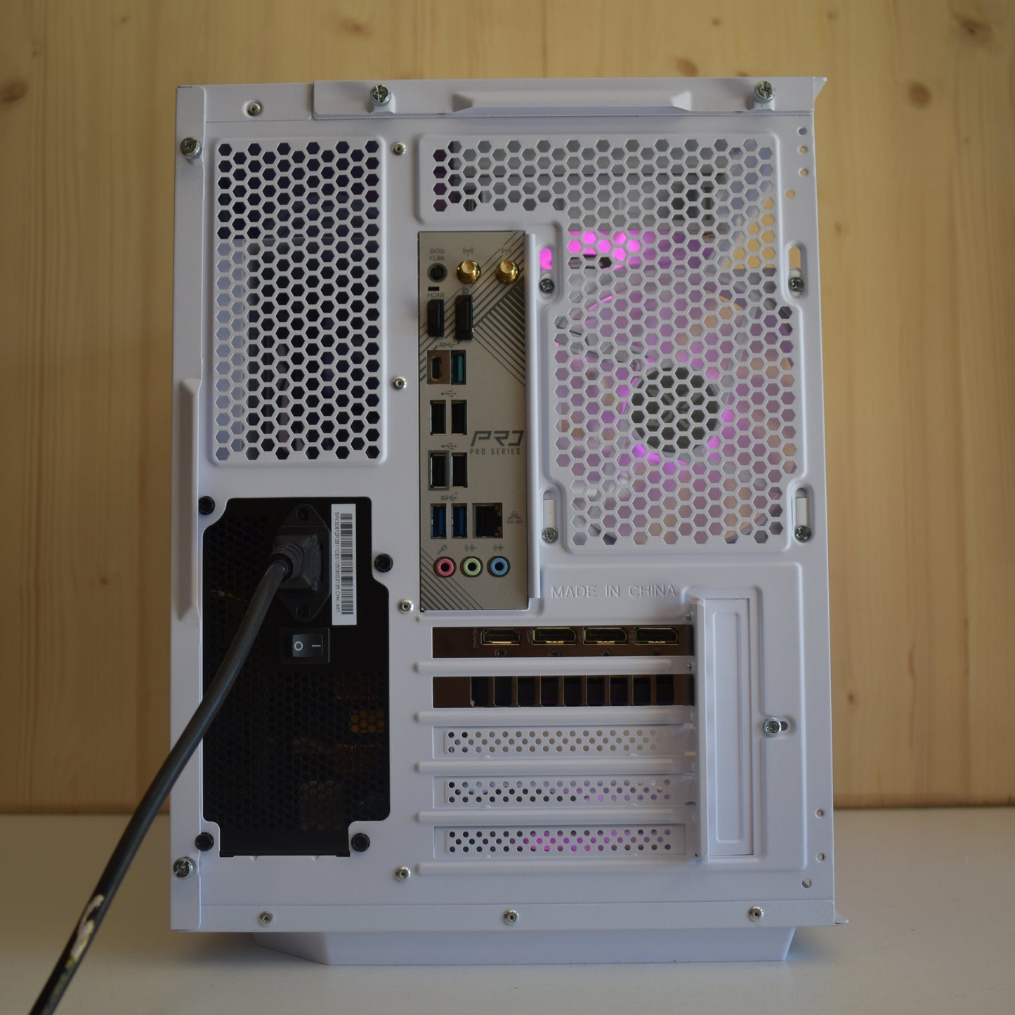 Radiance PC RTX 5060 TI 16 Go - Ryzen 5 7500F