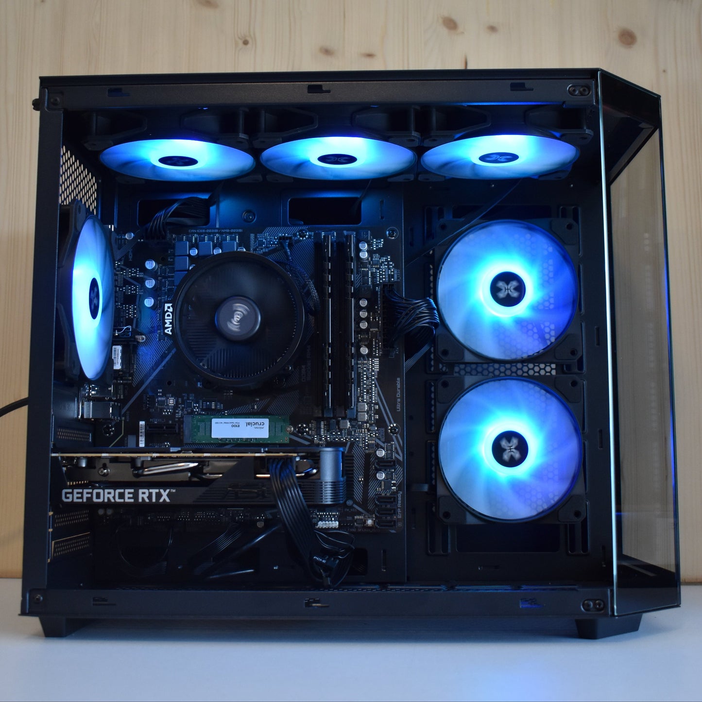 Radiance PC RTX 5060 Ti 8 Go - Ryzen 7 5700X