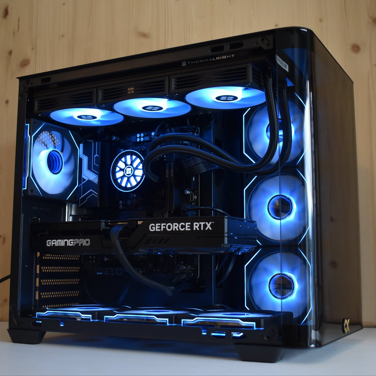 Radiance PC RX 9070 XT - Ryzen 5 7500X3D