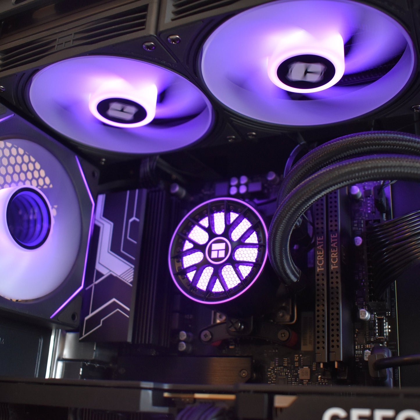 Radiance PC RX 9070 XT - Ryzen 5 7500X3D