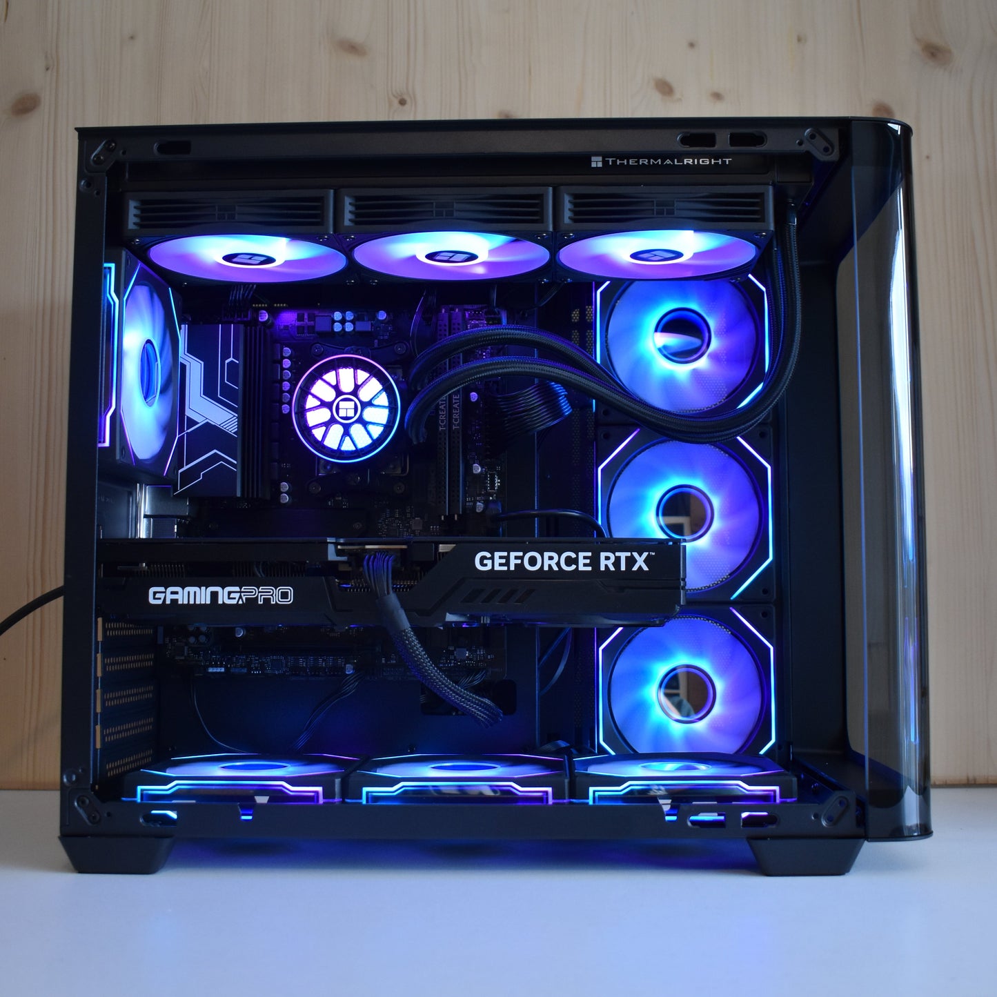 Radiance PC RX 9070 XT - Ryzen 5 7500X3D